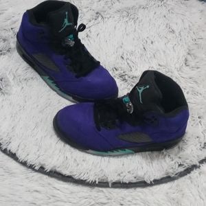 Jordan retro 5 grapes